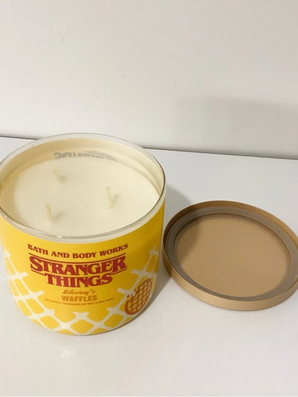 New Bath & Body Works STRANGER THINGS Eleven’s Waffles Candle - Picture 3 of 3